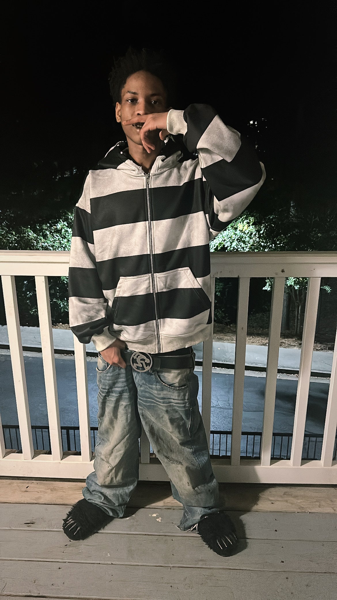 Stripped Pattern Zipup